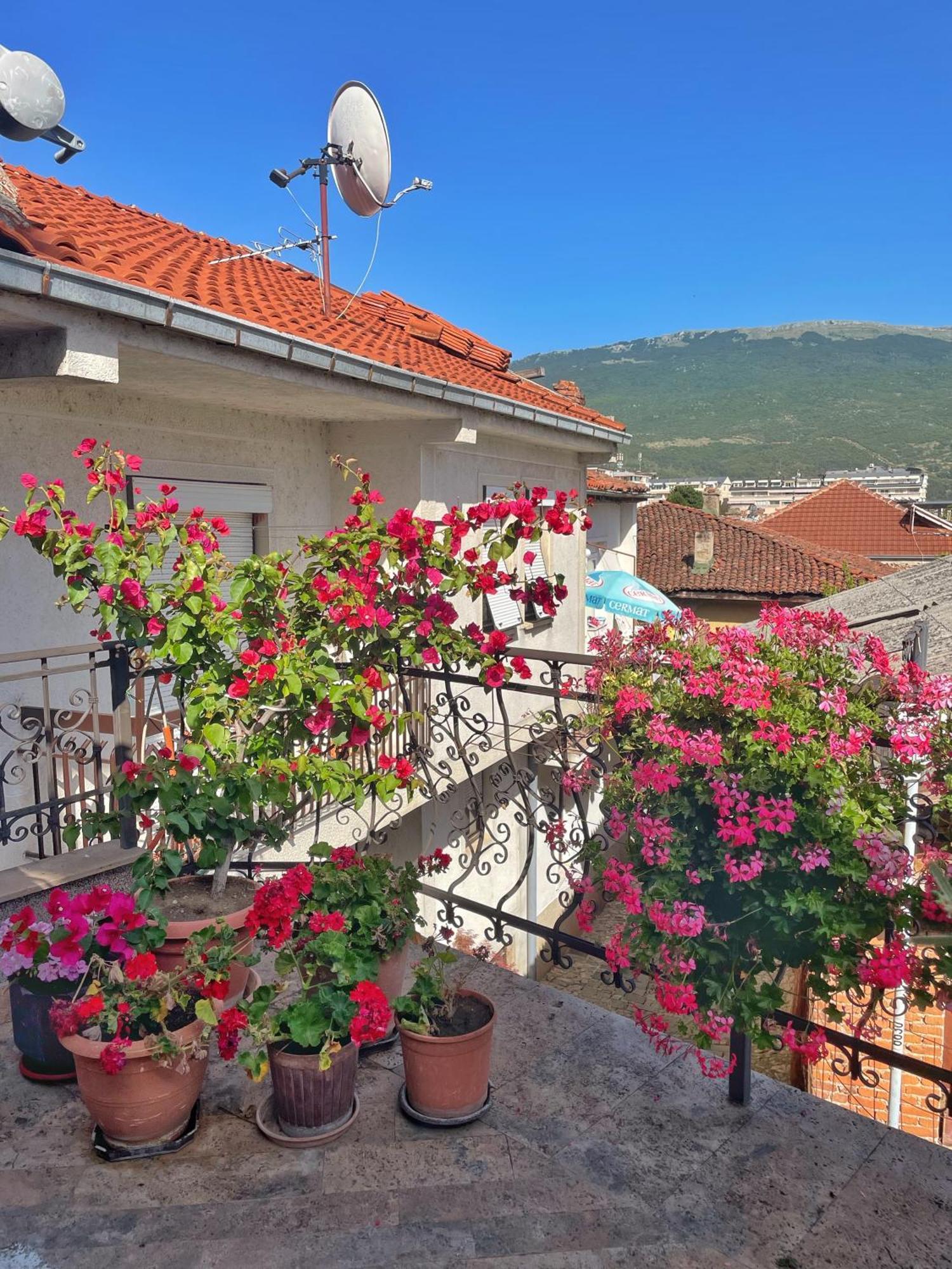Apartments Evelyn Ohrid Exterior foto